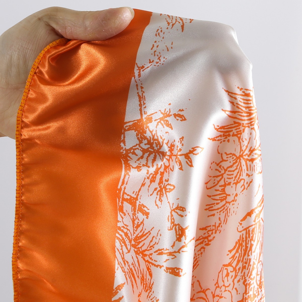ชุดว่ายน้ำผู้หญิงแบบ Tankini ส - Bath บทวิจารณ์และราคา