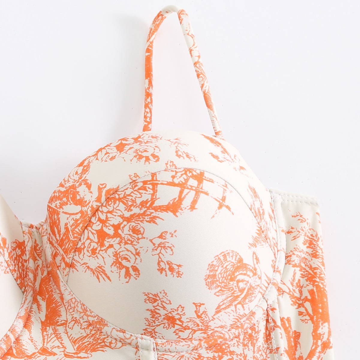 ชุดว่ายน้ำผู้หญิงแบบ Tankini ส - Bath บทวิจารณ์และราคา